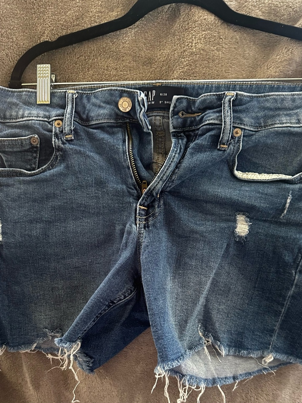 Gap jean shorts size 28/6